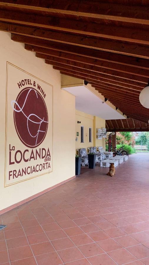 Hotel La Locanda Della Franciacorta คอร์เตฟรังกา ภายนอก รูปภาพ