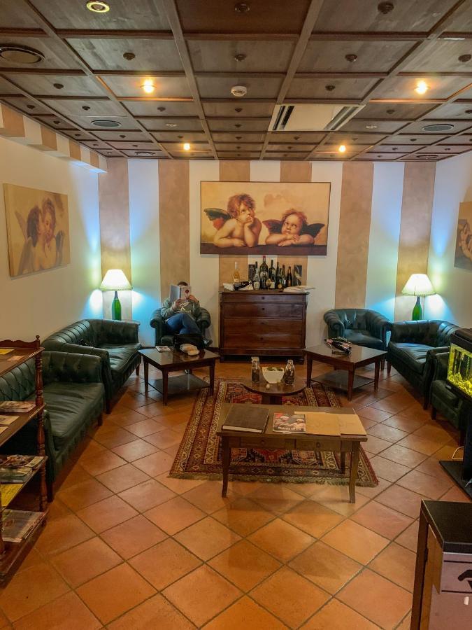 Hotel La Locanda Della Franciacorta คอร์เตฟรังกา ภายนอก รูปภาพ