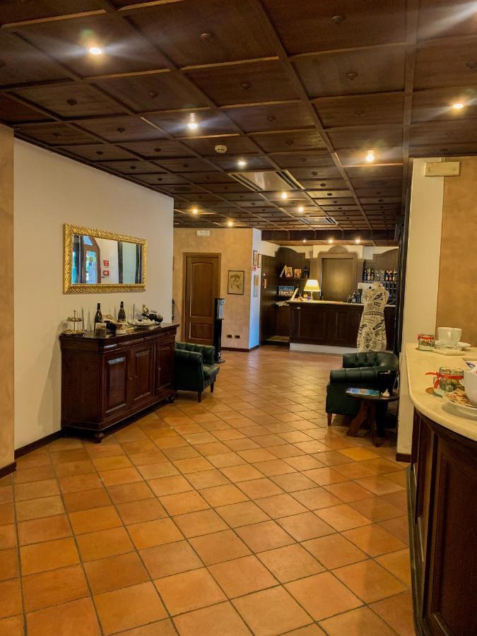 Hotel La Locanda Della Franciacorta คอร์เตฟรังกา ภายนอก รูปภาพ