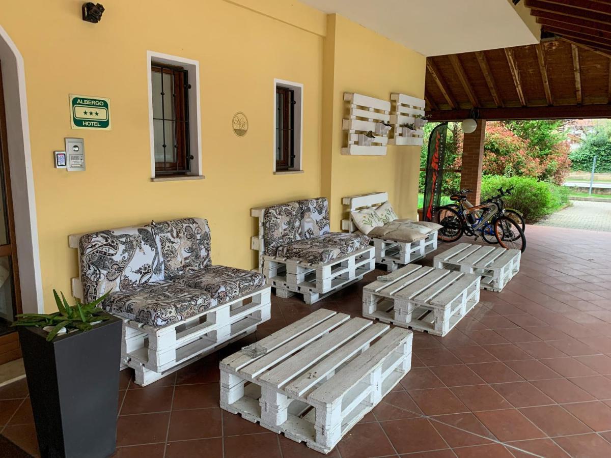 Hotel La Locanda Della Franciacorta คอร์เตฟรังกา ภายนอก รูปภาพ