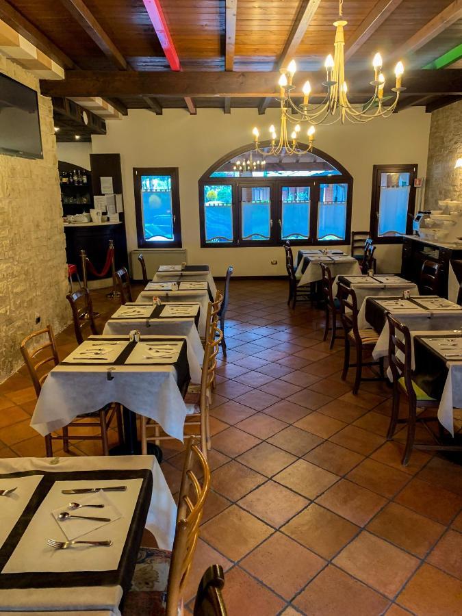 Hotel La Locanda Della Franciacorta คอร์เตฟรังกา ภายนอก รูปภาพ