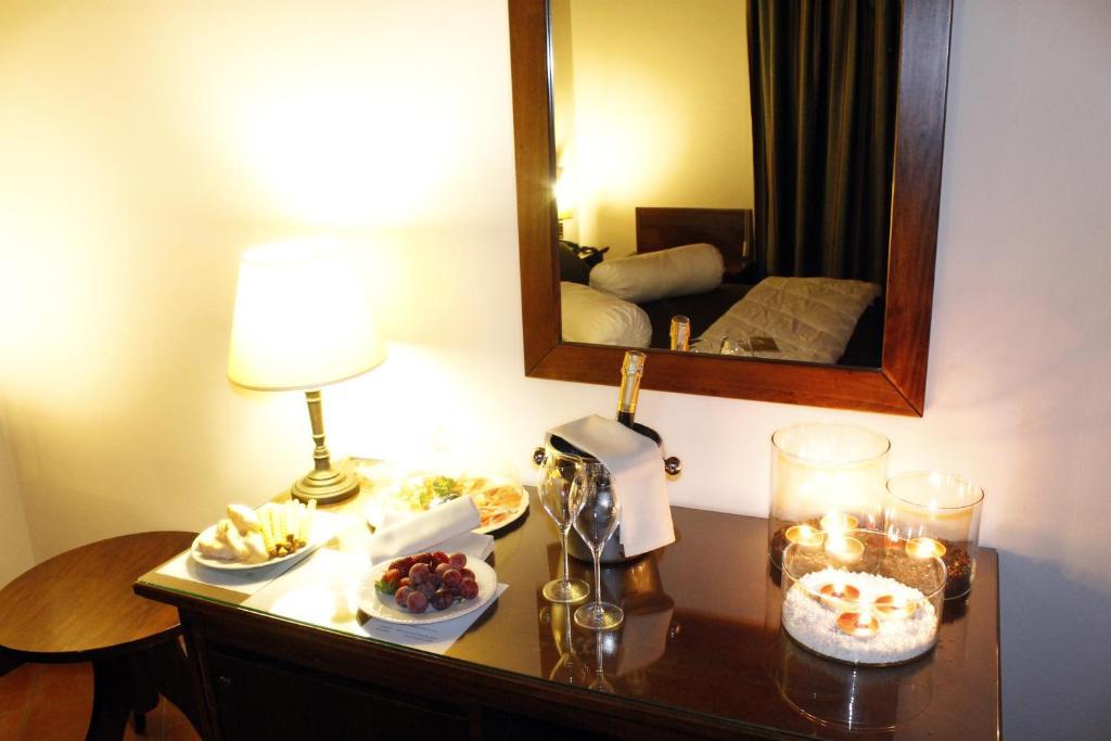 Hotel La Locanda Della Franciacorta คอร์เตฟรังกา ภายนอก รูปภาพ