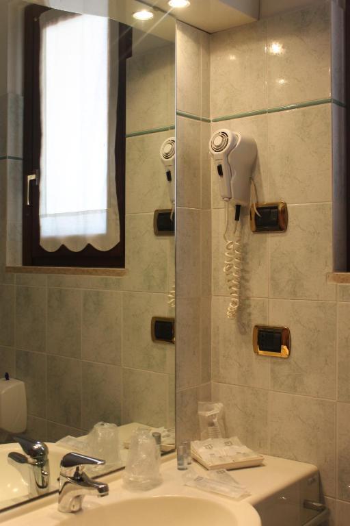 Hotel La Locanda Della Franciacorta คอร์เตฟรังกา ภายนอก รูปภาพ